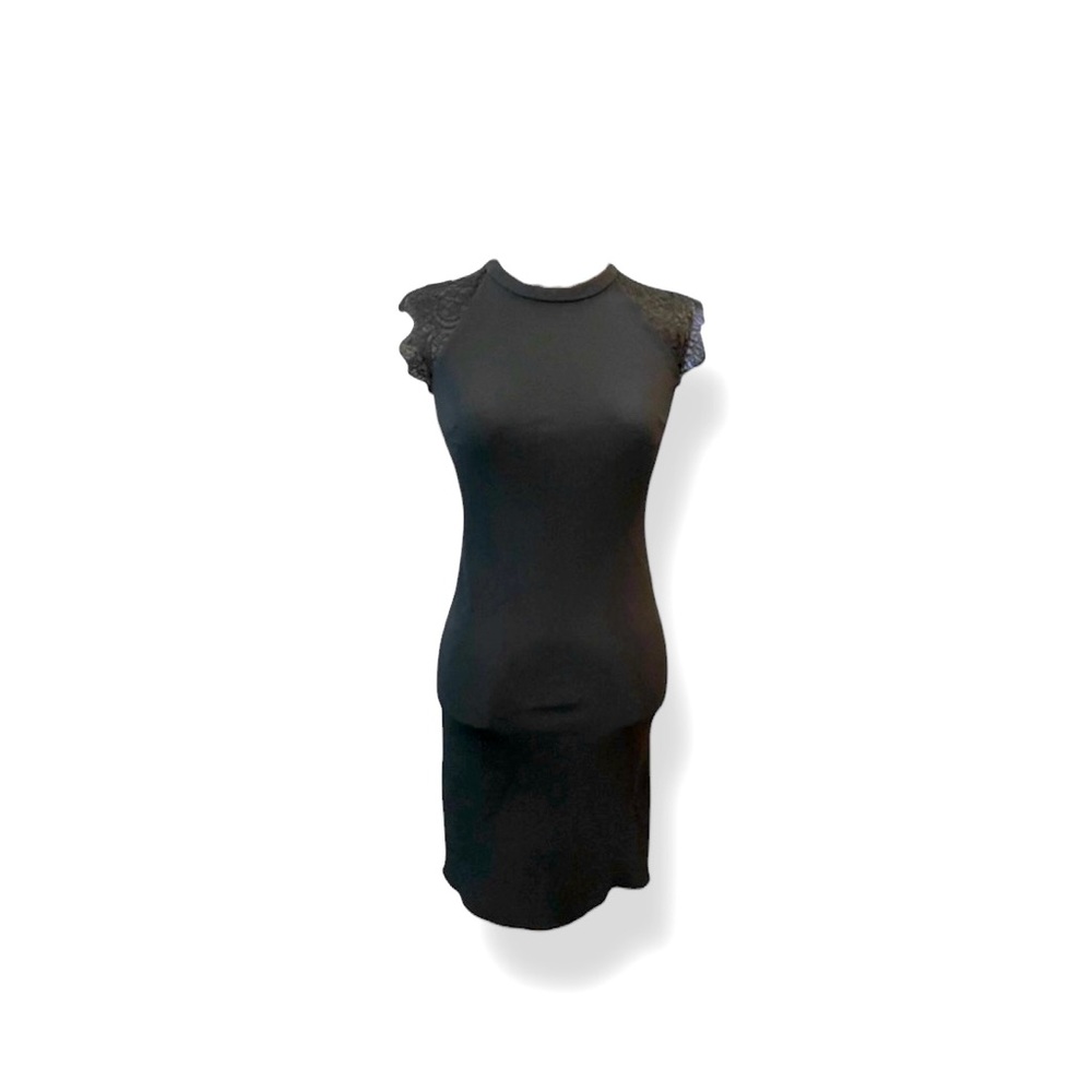 𝐏𝐎𝐑𝐓𝐒 𝐈𝐍𝐓’𝐋 Black Lace cut-out Dress